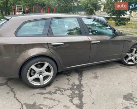 Коричневий Альфа Ромео 159, об'ємом двигуна 2.39 л та пробігом 280 тис. км за 7300 $, фото 3 на Automoto.ua