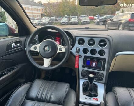 Красный Альфа Ромео 159, объемом двигателя 1.9 л и пробегом 288 тыс. км за 6190 $, фото 38 на Automoto.ua