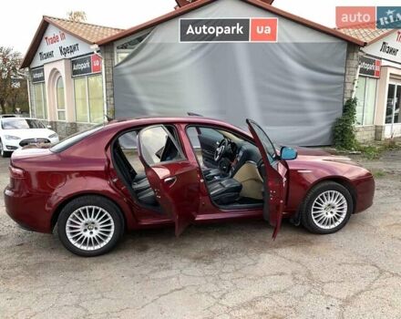 Красный Альфа Ромео 159, объемом двигателя 1.9 л и пробегом 288 тыс. км за 6190 $, фото 16 на Automoto.ua