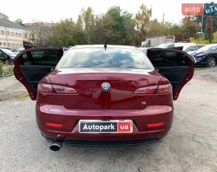 Красный Альфа Ромео 159, объемом двигателя 1.9 л и пробегом 288 тыс. км за 6190 $, фото 15 на Automoto.ua