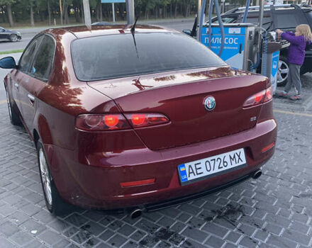 Красный Альфа Ромео 159, объемом двигателя 2.2 л и пробегом 157 тыс. км за 4000 $, фото 17 на Automoto.ua