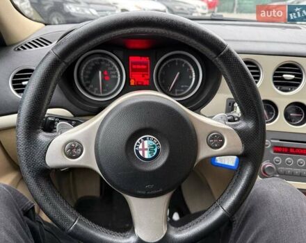 Червоний Альфа Ромео 159, об'ємом двигуна 2.2 л та пробігом 167 тис. км за 5700 $, фото 19 на Automoto.ua