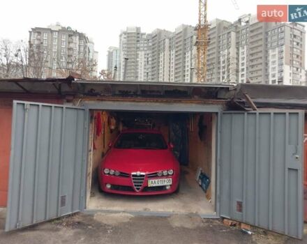 Красный Альфа Ромео 159, объемом двигателя 3.2 л и пробегом 72 тыс. км за 11900 $, фото 5 на Automoto.ua