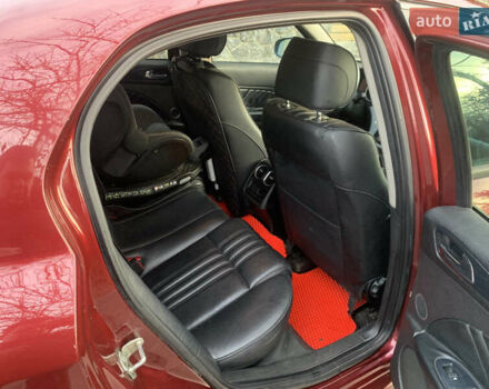 Красный Альфа Ромео 159, объемом двигателя 2.2 л и пробегом 240 тыс. км за 5999 $, фото 6 на Automoto.ua