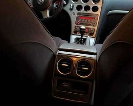 Червоний Альфа Ромео 159, об'ємом двигуна 2.39 л та пробігом 265 тис. км за 8300 $, фото 34 на Automoto.ua