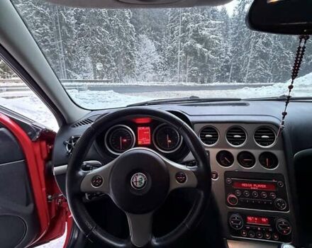 Червоний Альфа Ромео 159, об'ємом двигуна 2.39 л та пробігом 265 тис. км за 8300 $, фото 23 на Automoto.ua