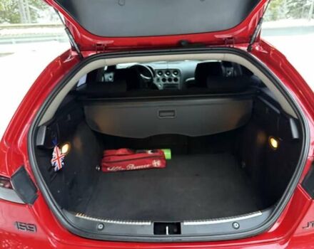 Червоний Альфа Ромео 159, об'ємом двигуна 2.39 л та пробігом 265 тис. км за 8300 $, фото 41 на Automoto.ua