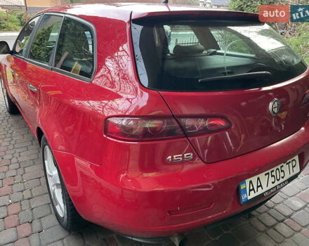 Червоний Альфа Ромео 159, об'ємом двигуна 2 л та пробігом 272 тис. км за 8900 $, фото 4 на Automoto.ua