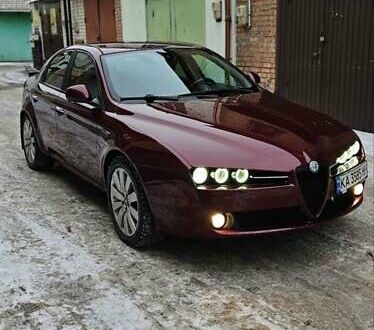 Червоний Альфа Ромео 159, об'ємом двигуна 2.2 л та пробігом 241 тис. км за 5850 $, фото 1 на Automoto.ua