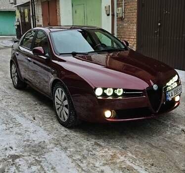 Червоний Альфа Ромео 159, об'ємом двигуна 2.2 л та пробігом 241 тис. км за 5850 $, фото 1 на Automoto.ua