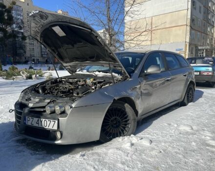 Сірий Альфа Ромео 159, об'ємом двигуна 1.9 л та пробігом 250 тис. км за 1500 $, фото 4 на Automoto.ua