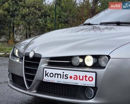 Сірий Альфа Ромео 159, об'ємом двигуна 1.9 л та пробігом 330 тис. км за 4499 $, фото 5 на Automoto.ua
