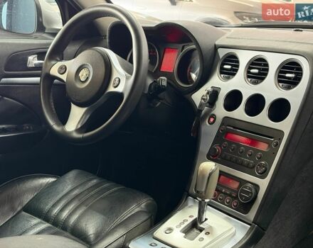 Сірий Альфа Ромео 159, об'ємом двигуна 1.9 л та пробігом 354 тис. км за 6900 $, фото 3 на Automoto.ua