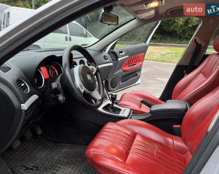 Серый Альфа Ромео 159, объемом двигателя 1.9 л и пробегом 235 тыс. км за 6200 $, фото 5 на Automoto.ua