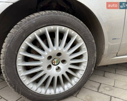 Серый Альфа Ромео 159, объемом двигателя 2.2 л и пробегом 230 тыс. км за 5350 $, фото 8 на Automoto.ua