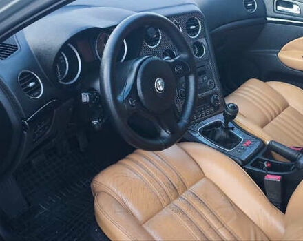 Сірий Альфа Ромео 159, об'ємом двигуна 1.91 л та пробігом 240 тис. км за 6200 $, фото 6 на Automoto.ua