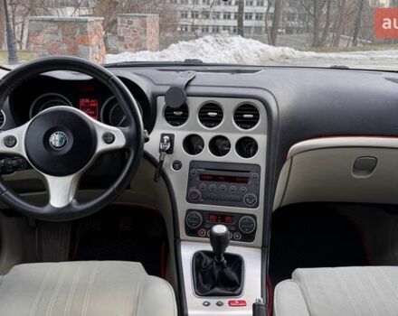 Сірий Альфа Ромео 159, об'ємом двигуна 1.91 л та пробігом 340 тис. км за 4999 $, фото 21 на Automoto.ua