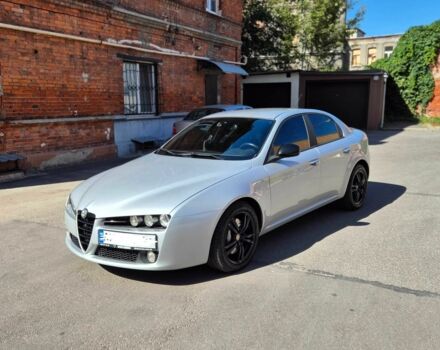 Сірий Альфа Ромео 159, об'ємом двигуна 2.4 л та пробігом 273 тис. км за 7200 $, фото 6 на Automoto.ua