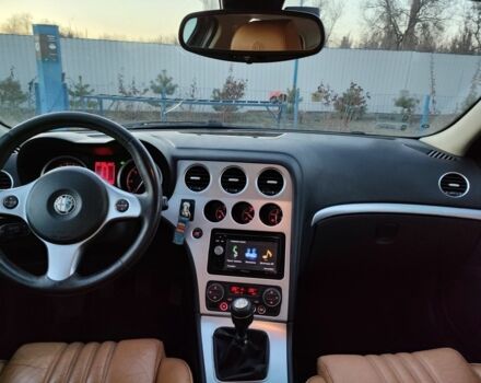 Сірий Альфа Ромео 159, об'ємом двигуна 0 л та пробігом 315 тис. км за 2600 $, фото 8 на Automoto.ua