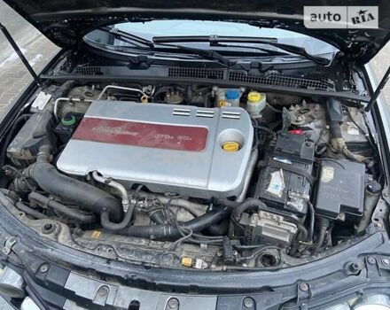 Сірий Альфа Ромео 159, об'ємом двигуна 2.4 л та пробігом 325 тис. км за 6950 $, фото 16 на Automoto.ua