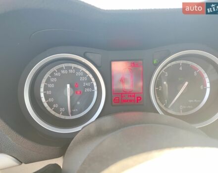 Сірий Альфа Ромео 159, об'ємом двигуна 2.4 л та пробігом 304 тис. км за 7000 $, фото 15 на Automoto.ua