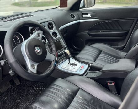 Серый Альфа Ромео 159, объемом двигателя 2.4 л и пробегом 252 тыс. км за 3500 $, фото 7 на Automoto.ua