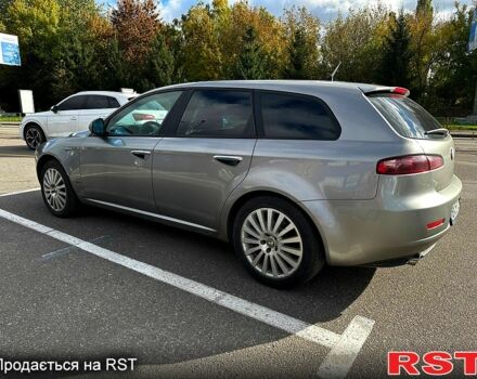 Сірий Альфа Ромео 159, об'ємом двигуна 2.4 л та пробігом 220 тис. км за 6500 $, фото 8 на Automoto.ua