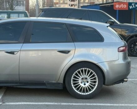 Сірий Альфа Ромео 159, об'ємом двигуна 2.4 л та пробігом 320 тис. км за 5500 $, фото 3 на Automoto.ua