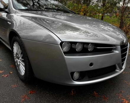 Серый Альфа Ромео 159, объемом двигателя 1.9 л и пробегом 304 тыс. км за 5590 $, фото 3 на Automoto.ua