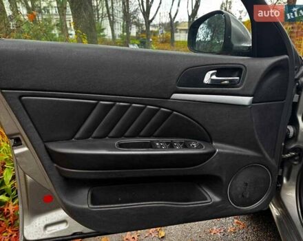 Серый Альфа Ромео 159, объемом двигателя 1.9 л и пробегом 304 тыс. км за 5590 $, фото 9 на Automoto.ua