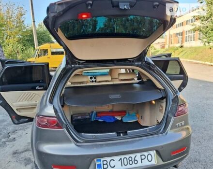 Сірий Альфа Ромео 159, об'ємом двигуна 2.2 л та пробігом 216 тис. км за 6500 $, фото 7 на Automoto.ua