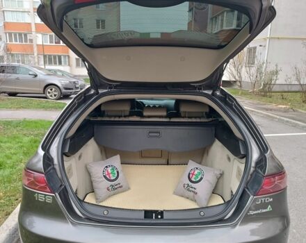 Серый Альфа Ромео 159, объемом двигателя 1.9 л и пробегом 270 тыс. км за 6000 $, фото 17 на Automoto.ua