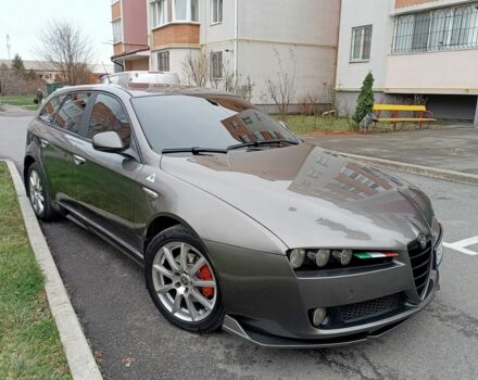 Серый Альфа Ромео 159, объемом двигателя 1.9 л и пробегом 270 тыс. км за 6000 $, фото 1 на Automoto.ua