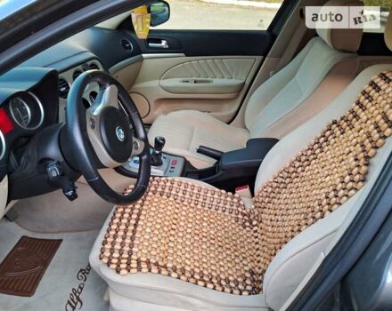 Сірий Альфа Ромео 159, об'ємом двигуна 2.2 л та пробігом 216 тис. км за 6500 $, фото 13 на Automoto.ua