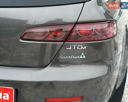 Сірий Альфа Ромео 159, об'ємом двигуна 1.9 л та пробігом 270 тис. км за 7490 $, фото 9 на Automoto.ua