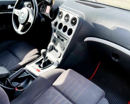 Сірий Альфа Ромео 159, об'ємом двигуна 1.9 л та пробігом 316 тис. км за 3000 $, фото 9 на Automoto.ua