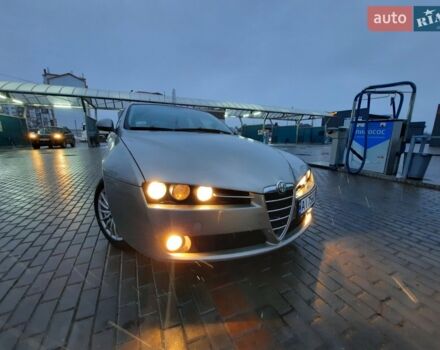 Сірий Альфа Ромео 159, об'ємом двигуна 1.9 л та пробігом 207 тис. км за 7600 $, фото 1 на Automoto.ua