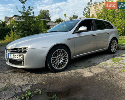 Серый Альфа Ромео 159, объемом двигателя 1.9 л и пробегом 301 тыс. км за 3450 $, фото 1 на Automoto.ua