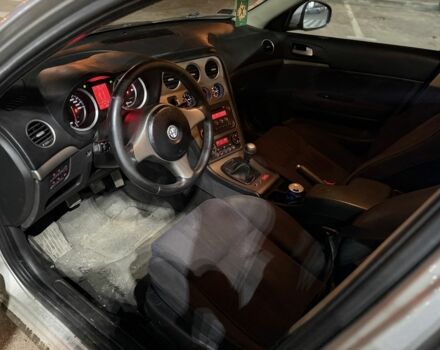 Серый Альфа Ромео 159, объемом двигателя 1.9 л и пробегом 252 тыс. км за 3300 $, фото 6 на Automoto.ua