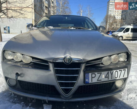 Сірий Альфа Ромео 159, об'ємом двигуна 1.9 л та пробігом 250 тис. км за 1500 $, фото 2 на Automoto.ua