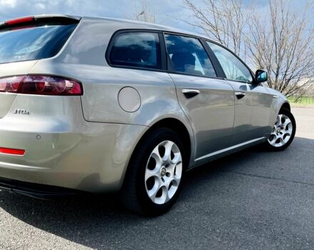 Сірий Альфа Ромео 159, об'ємом двигуна 1.9 л та пробігом 316 тис. км за 3000 $, фото 4 на Automoto.ua