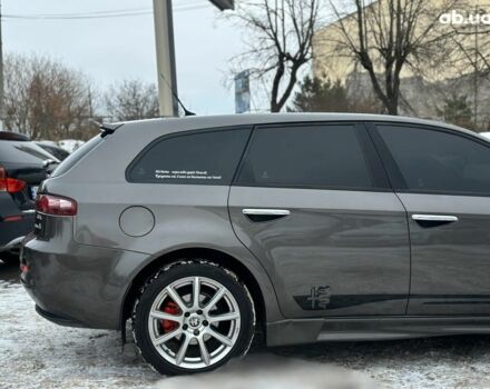 Серый Альфа Ромео 159, объемом двигателя 1.9 л и пробегом 270 тыс. км за 7490 $, фото 5 на Automoto.ua