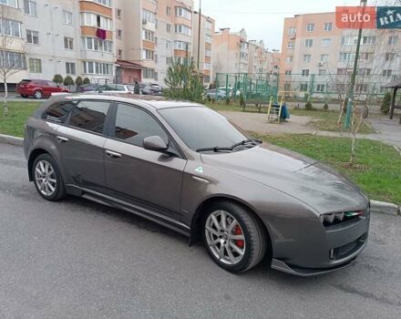 Серый Альфа Ромео 159, объемом двигателя 1.91 л и пробегом 276 тыс. км за 7500 $, фото 4 на Automoto.ua