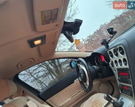 Серый Альфа Ромео 159, объемом двигателя 2.2 л и пробегом 216 тыс. км за 6500 $, фото 12 на Automoto.ua