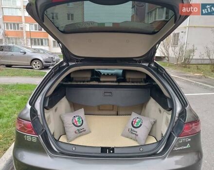 Серый Альфа Ромео 159, объемом двигателя 1.91 л и пробегом 276 тыс. км за 7500 $, фото 21 на Automoto.ua