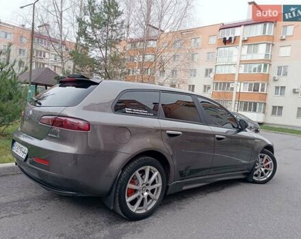 Серый Альфа Ромео 159, объемом двигателя 1.91 л и пробегом 276 тыс. км за 7500 $, фото 9 на Automoto.ua