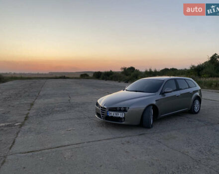 Серый Альфа Ромео 159, объемом двигателя 2.2 л и пробегом 211 тыс. км за 5700 $, фото 2 на Automoto.ua