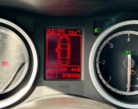 Сірий Альфа Ромео 159, об'ємом двигуна 1.9 л та пробігом 316 тис. км за 3000 $, фото 11 на Automoto.ua