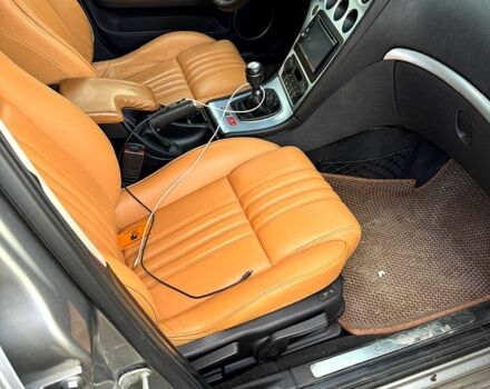 Сірий Альфа Ромео 159, об'ємом двигуна 2.4 л та пробігом 21700 тис. км за 5600 $, фото 9 на Automoto.ua