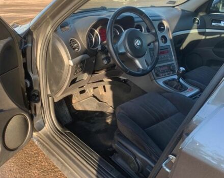 Сірий Альфа Ромео 159, об'ємом двигуна 1.8 л та пробігом 189 тис. км за 2800 $, фото 3 на Automoto.ua